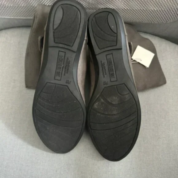 NWT‎ Gray Ankle Boots - Picture 3 of 3